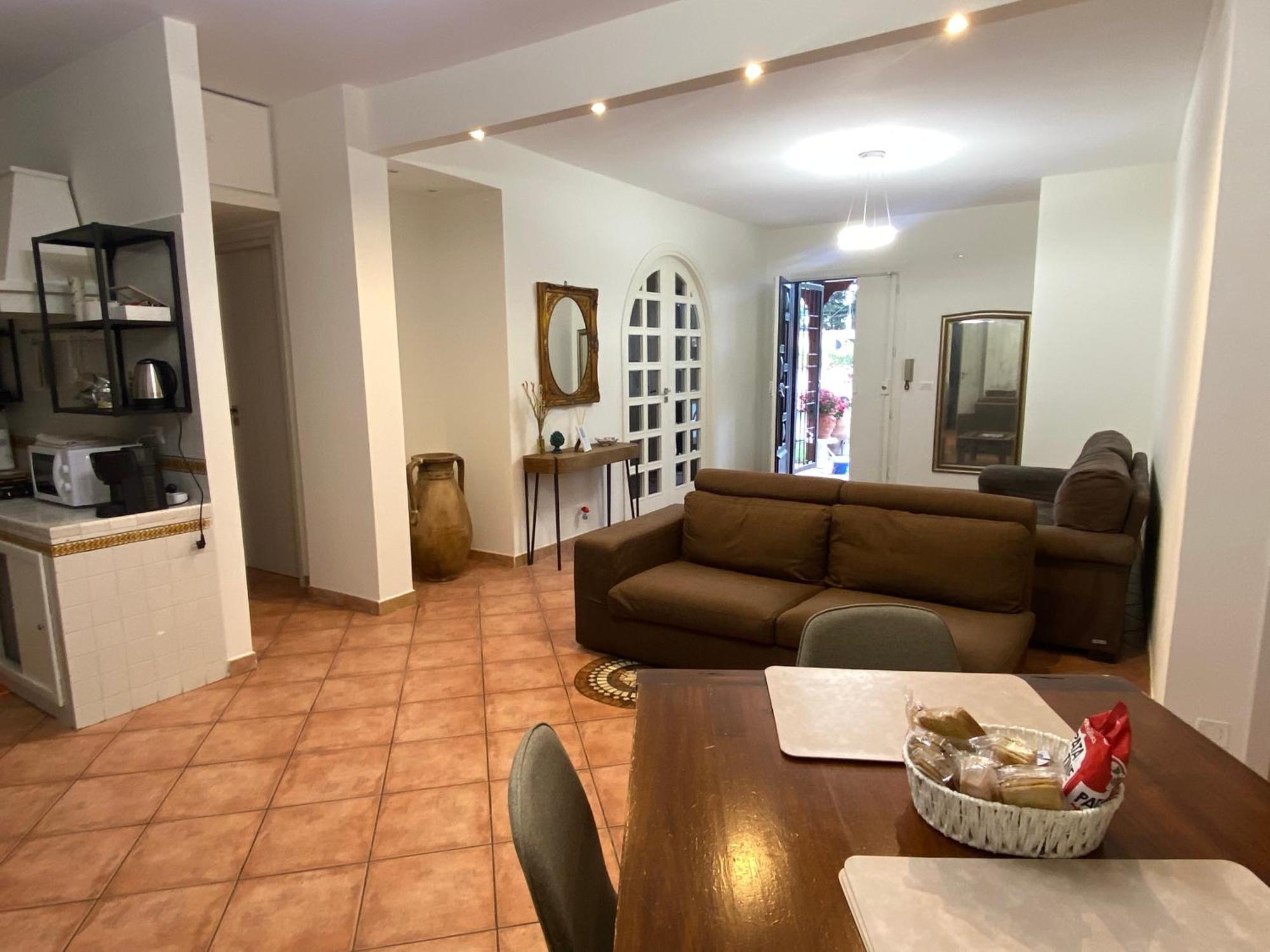 Anna House Apartment Фиумичино Екстериор снимка