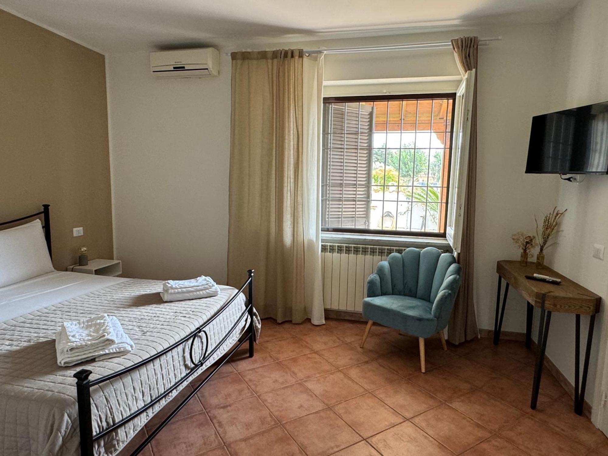 Anna House Apartment Фиумичино Екстериор снимка